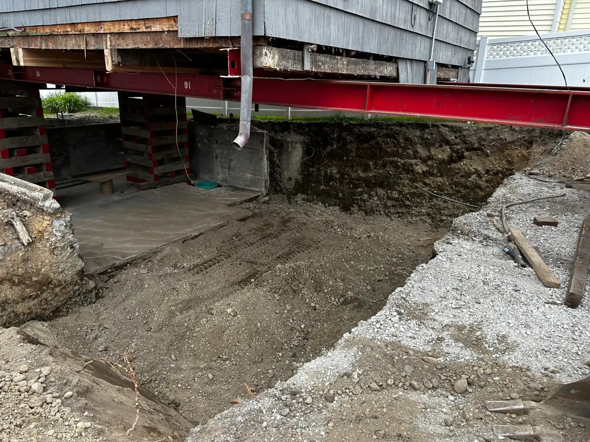 house-lifted-up